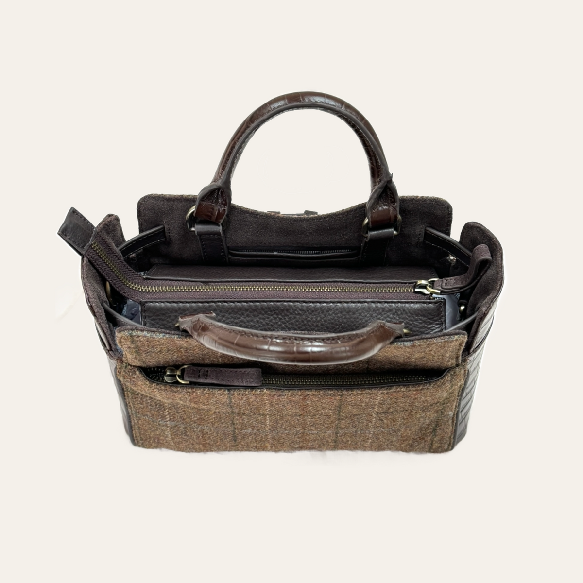 Ambridge Tweed Handheld Bag