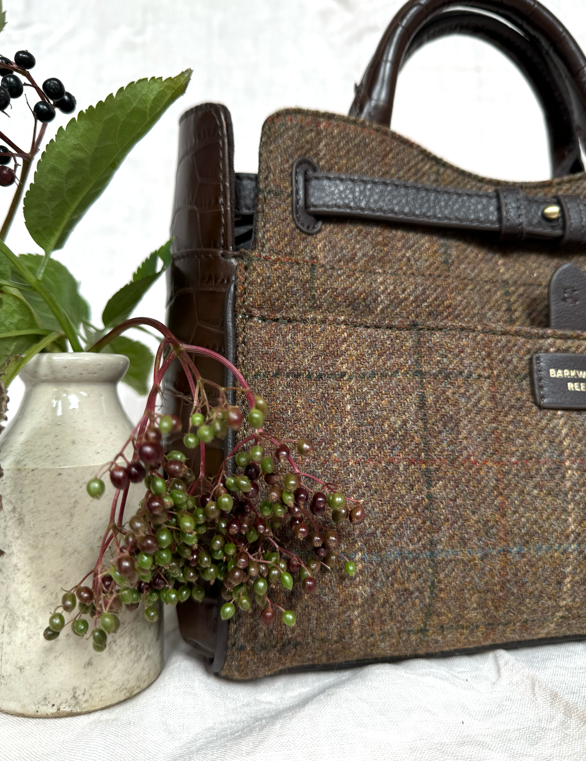 Ambridge Tweed Handheld Bag