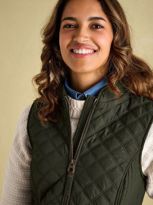 Minx
Khaki Showerproof Diamond Quilted Gilet