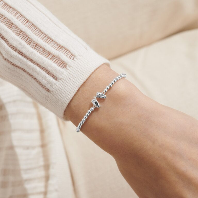 A Little 'Pinky Promise' Bracelet In Silver Plating