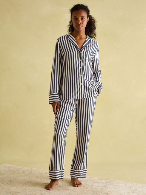 Alma
Navy & White Striped Pyjama Set