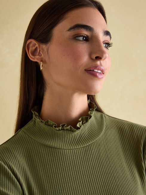 Amy
Green Ribbed Long Sleeve High Neck Jersey Top